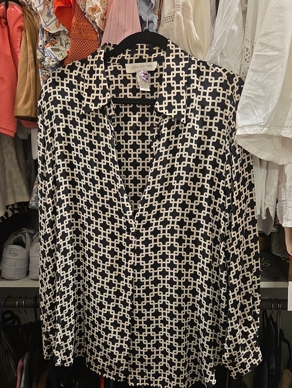 Jones New York Black and Cream Geometric Button-Down Silk Shirt